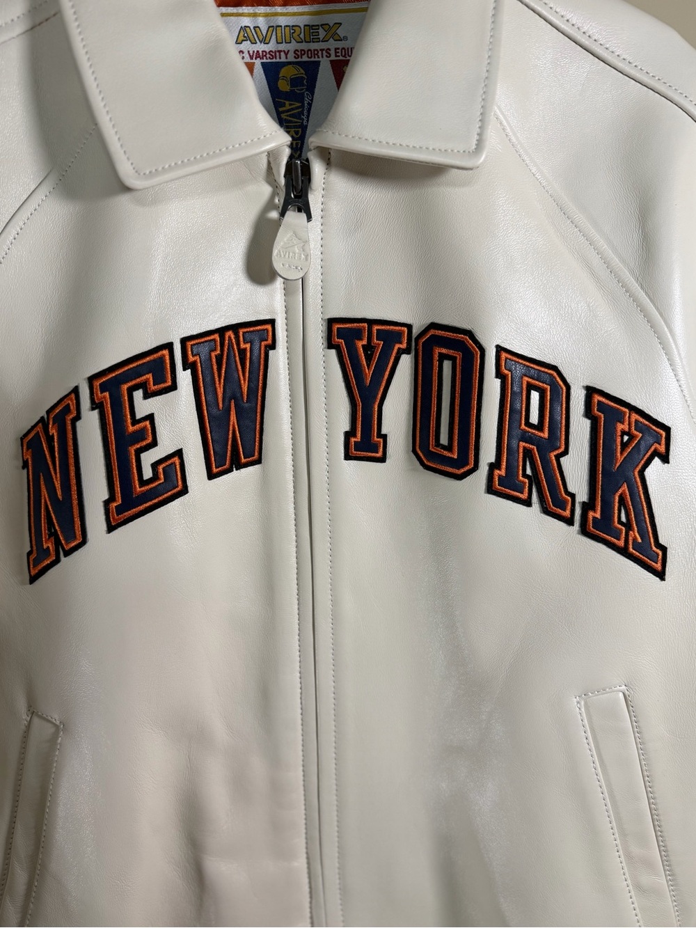 Kith x Avirex x New York Knicks Leather Jacket color Cream size Medium - Picture 5 of 13